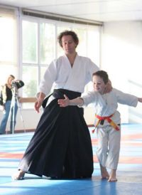 Aikido3 enfant prof4.jpg